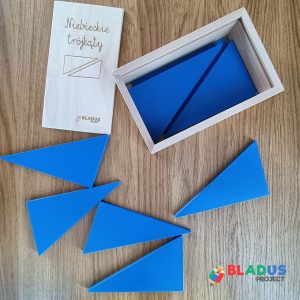 Niebieskie trójkąty z BIOtworzywa w bukowym pudełku